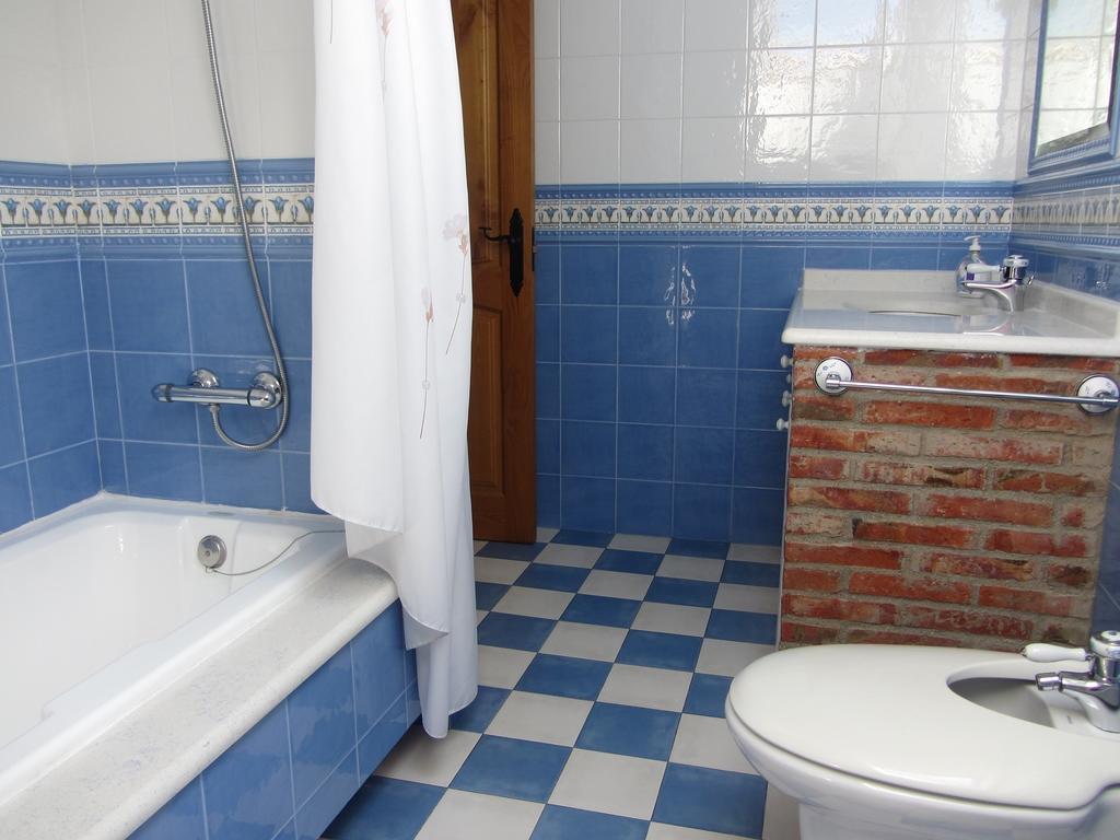 サンティリャーナ・デル・マル Vivienda Sampedriヴィラ 部屋 写真